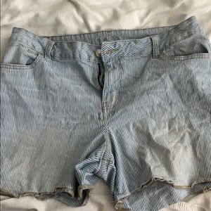Stripped jean shorts